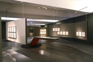 Blick in einen der Ausstellungsräume von "Sounds like Silence" (© Foto HMKV)